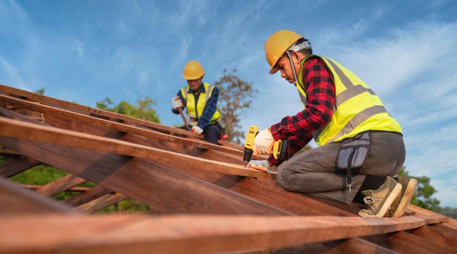 Professional gutter cleaning in Jewell, IA
